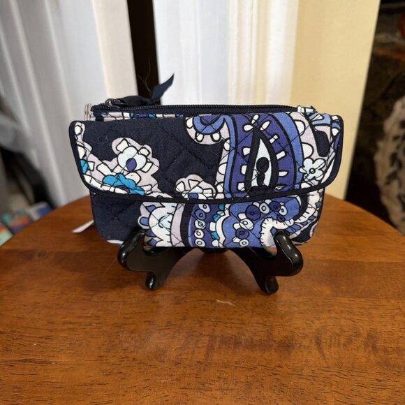 Vera Bradley Iconic Jen Zip ID In Deep Night Paisley - NWT - Picture 1 of 4